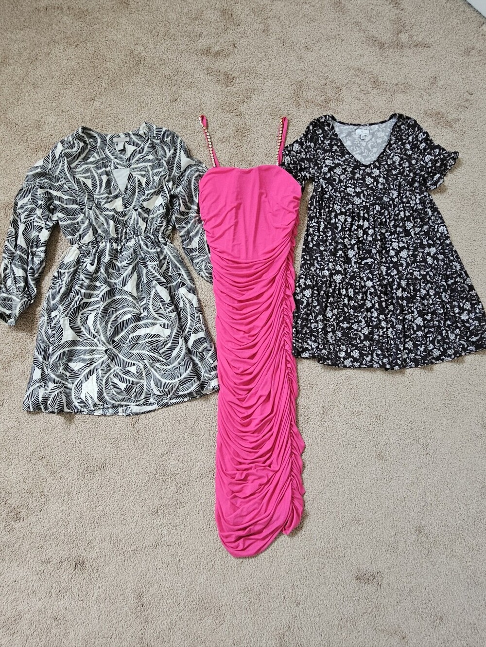 Lot Of 3 Dress. Size XS